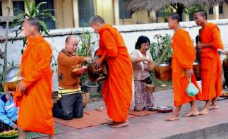 磨憨口岸出发老挝7日自驾游：琅勃拉邦-万荣7天自驾静谧老挝-推荐