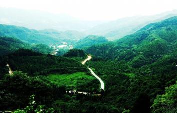 广东出发容县4日自驾游:北流大容山-马晓军别墅-岑溪天龙顶4天休闲自驾游-游推荐