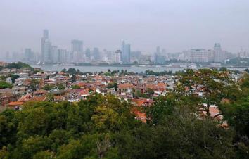 广东出发厦门4日精品房车自驾游:十里蓝山-鼓浪屿-南普陀寺-土楼4日房车自驾游-游推荐