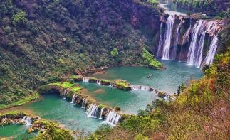 成都出发云南贵州7日自驾：东川红土地-抚仙湖-罗平油菜花海-万峰林7日云贵之旅-推荐