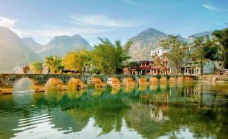 南宁集合广西5日落地自驾游：巴马长寿村-德天瀑布-三门海-百魔洞5日游-推荐