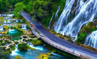 成都出发贵州6日自驾游：梵净山-千户苗寨-镇远古镇-赤水6日环线自驾游-推荐