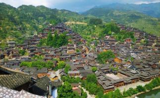 贵阳集合9日黔西南落地自驾：镇远古镇-西江千户苗寨-梵净山-百里杜鹃9日多彩贵州自驾游-推荐