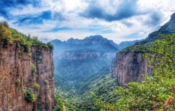 湖北周边5日自驾游：河南少林寺-古都洛阳-峡谷极品云台山-太行明珠郭亮村5日自驾游-游推荐