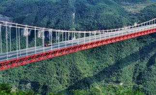 武汉出发湘西3日自驾：芙蓉镇-矮寨大桥-德夯苗寨-德夯大峡谷3日自驾游-推荐