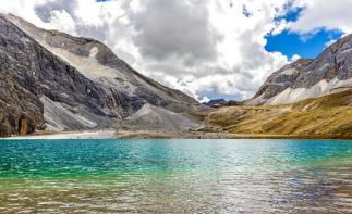 成都出发稻城6日自驾游：稻城亚丁-墨石公园-甲居藏寨6日自驾游-推荐