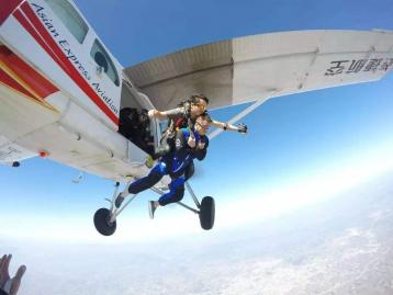 广东出发粤西4日自驾游:鹰飞跳伞基地-徜徉花仙谷-西江温泉4天罗定茂名自驾游