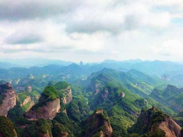 广东出发湖南崀山4日自驾游:千年瑶寨-大美崀山-世界奇观灵渠4天休闲自驾游