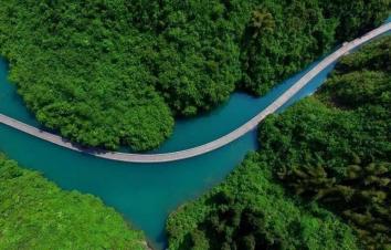 武汉周边恩施4天自驾：恩施狮子关水上公路-伍家台茶园-梭布垭石林4天自驾游-游推荐