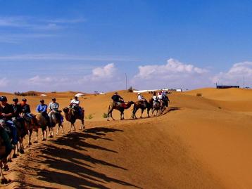 山东到宁夏6日自驾游：波浪谷-难关清真寺-水洞沟-镇北堡-沙坡头6日自驾游