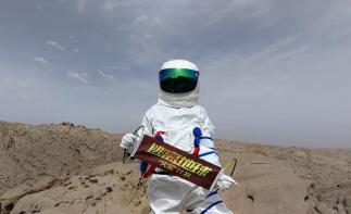 银川落地6自驾游：巴尔斯圣山+外星谷+腾格里沙漠天鹅湖+沙漠越野+沙漠公路5晚6日落地自驾游-推荐