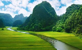 全国出发南北穿越越南6日落地自驾游：岑山海滩-陆龙湾-发焰石大教堂6日休闲自驾游-推荐