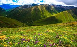 成都周边两日自驾游；木雅圣地-木格措2日自驾游-推荐