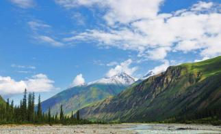 乌鲁木齐集合新疆7日落地自驾游：赛里木湖-独库公路-伊犁河谷7日新疆落地自驾-推荐