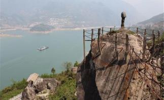 武汉出发湖北秭归2日自驾游：穿越三峡专用公路-屈原故里-链子崖2日自驾活动-推荐