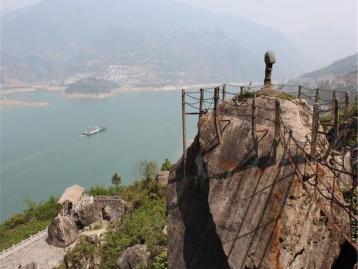 武汉出发湖北秭归2日自驾游：穿越三峡专用公路-屈原故里-链子崖2日自驾活动