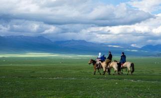 厦门出发新疆13日自驾游：天山天池+乌尔禾魔鬼城+塞里木湖+巴音布鲁克13日自驾游（含机票）-推荐