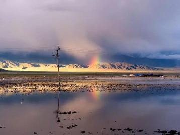 兰州集合西北10日大环线：张掖七彩丹霞-嘉峪关-莫高窟-茶卡盐湖10日落地自驾游
