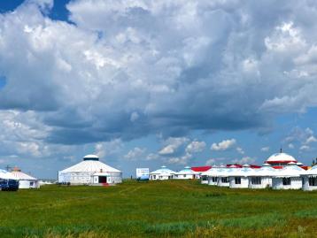 山东出发内蒙呼伦贝尔10日自驾游：满洲里-五大连池-呼伦湖10日四大草原穿越之旅