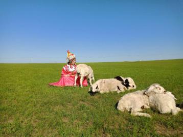内蒙古呼伦贝尔大草原5日自驾游：莫日格勒河-满洲里-彩带河滑草-草原骑马5日落地自驾游