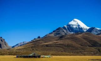 湖北出发阿里大北环线14日落地自驾：羊湖-日喀则-珠峰保护区-冈仁波齐-玛旁雍错-鬼湖拉昂措-扎日南-推荐