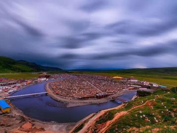 成都发往山南16日自驾:普陀神山-色达-纳木错16日川进青出自驾游