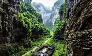 成都发往广西重庆7日自驾游：武隆-西江千户苗寨-荔波小七孔7日自驾游-推荐