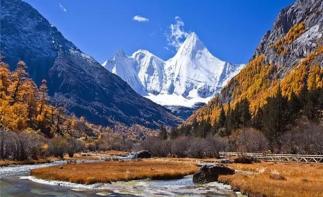 成都集合川西稻城9日落地自驾游：色达佛国-稻城亚丁-马尔康9日自驾游-推荐