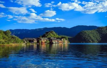 成都发往稻城亚丁7日自驾：香格里拉-泸沽湖-稻城亚丁-金沙江7日自驾游-游推荐