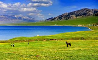 湖南出发新疆21日自驾游：喀纳斯-独库公路-张掖丹霞-乌尔禾魔鬼城21南北疆+西北环线自驾游-推荐