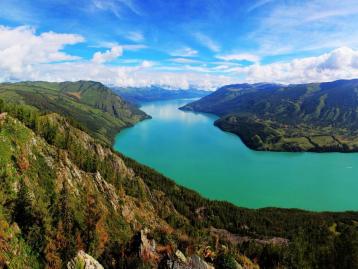 北京出发青海新疆30日自驾游：青海-额济纳旗-南北疆环线30日自驾游