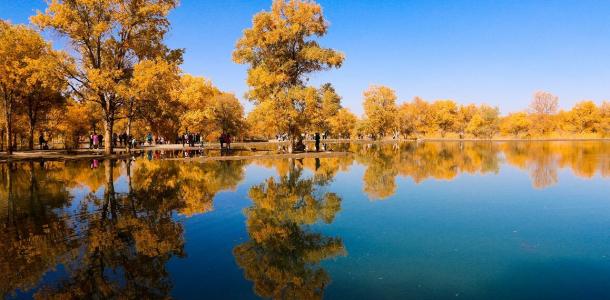 成都出发甘肃内蒙8日自驾游：额济纳旗胡杨林-居延海日出-张掖丹霞8日自驾游自驾游
