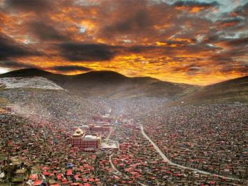 北京到甘南9日自驾游：郎木寺、色达、拉卜椤寺、笼南秋色、若尔盖环线自驾游