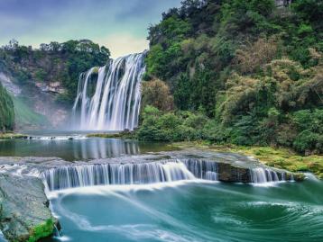 北京出发贵州16日自驾游：女人城-黄果树瀑布-凤凰古镇-荆州古城16日自驾黔东南