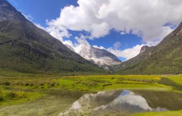 重庆出发川西亚青7日自驾游：新都桥-稻城亚丁-泸沽湖-西昌7日自驾之旅-游推荐