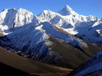 成都集合四川6日落地自驾：贡嘎雪山-上木居-红石滩公园6日自驾