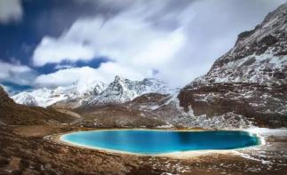 成都周边自驾游：稻城亚丁-香格里拉-新都桥-康定6日自驾游-推荐