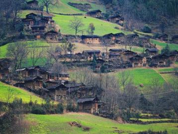 全国出发秘境滇西8天落地自驾：无量山樱花谷-腾冲银杏村-和顺古镇-彝人古镇-腾冲热海-诺邓古村8日落