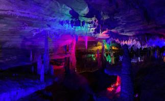 成都出发贵州4日自驾游：何教洞洞穴营地-双河洞- 清溪峡4日自驾游-推荐