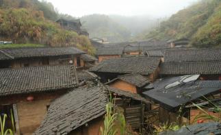 厦门周边2日自驾游：龙岩长汀品客家美食-体验富溪生态漂流-丁屋岭看客家文化2日游-推荐