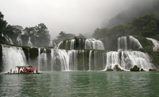 湖南出发广西7日自驾游：三江侗寨-百色巴马-中越边境-北海涠洲岛7日自驾游-推荐