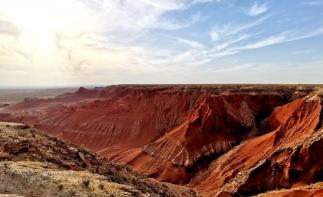 北京出发内蒙锡林郭勒3日自驾游：赏大红山丹霞-二连国门-草原戈壁穿越自驾-推荐