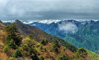 北京出发湖北9日自驾游：神农架-恩施秘境-挂壁公路-中国仙本那-风味美食休闲自驾游-推荐