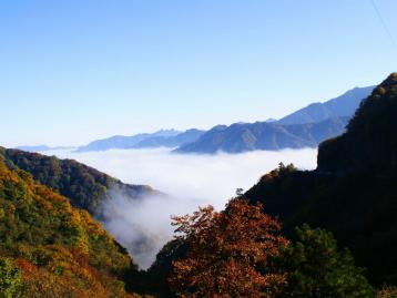 成都出发巴中3日自驾游：南江-光雾山-十八月潭-光雾山桃园3日自驾游