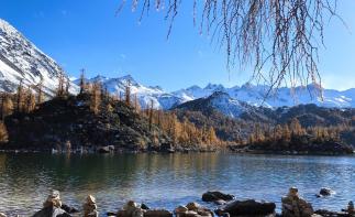 重庆出发川西丹巴党岭4日自驾游：小众秘境丹巴党岭湖泊秋色-新都桥4日自驾摄影之旅-推荐