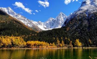 贵州出发川西4日自驾游：都江堰-古尔沟温泉-毕棚沟-成都4日赏秋川西自驾游-推荐