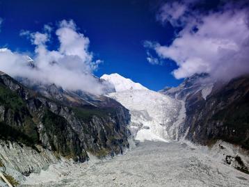北京出发四川14日自驾：海螺沟-泸定桥-乐山大佛-重庆14日自驾