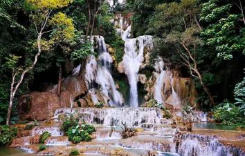 全国出发老挝7日自驾游：琅勃拉邦-万荣7日跨年自驾游-游推荐