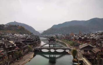 成都出发湘西6日自驾：酉阳桃花源-凤凰古城-芙蓉古镇6日自驾-游推荐