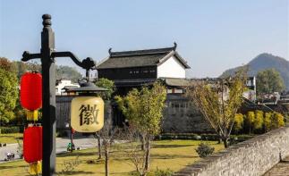 武汉出发安徽歙县过大年4天自驾活动：徽州古城—千年许村—皖浙1号风景道—新安江山水画廊4日游-推荐